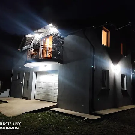 Apartman-vikendica Mihajlovic Apartment *